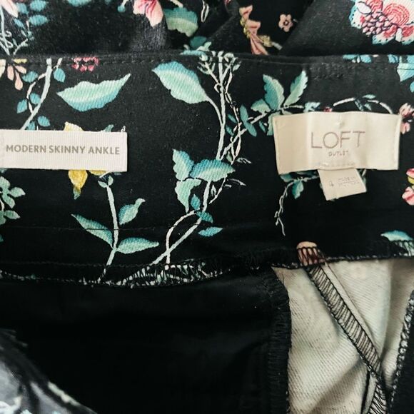 LOFT Outlet Modern Skinny Ankle  floral pants size 4. - Picture 6 of 8